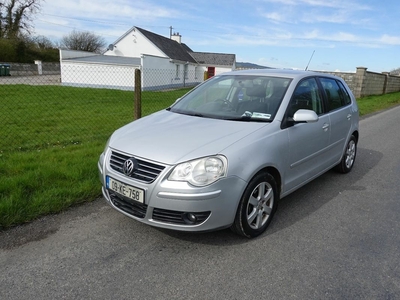 2009 - Volkswagen Polo Manual