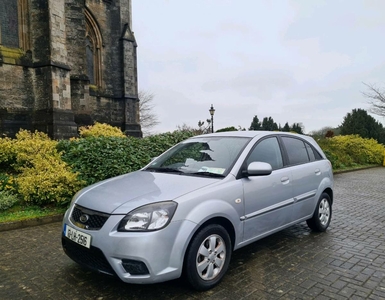 2010 - Kia Rio Manual