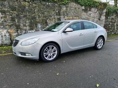 2010 - Opel Insignia Manual