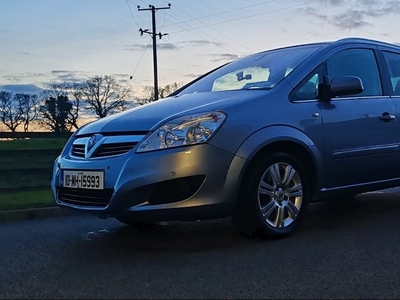 2010 - Vauxhall Zafira ---