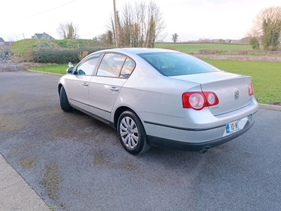 2010 - Volkswagen Passat Manual