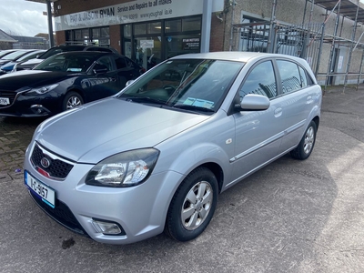 2011 - Kia Rio Manual