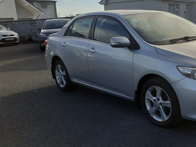 2011 - Toyota Corolla Manual