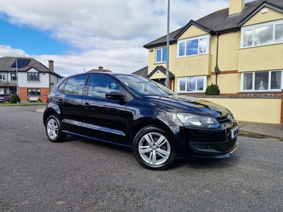 2011 - Volkswagen Polo Manual