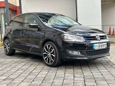 2011 - Volkswagen Polo Manual