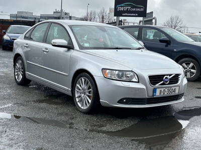 2011 - Volvo S40 Manual