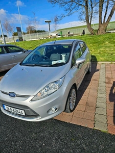 2012 - Ford Fiesta Manual