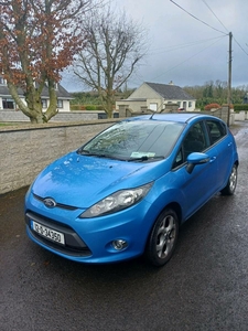 2012 - Ford Fiesta Manual