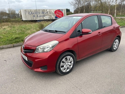 2012 - Toyota Yaris Manual