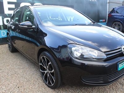 2012 - Volkswagen Golf Manual