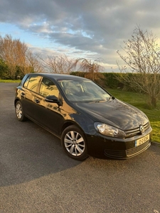 2012 - Volkswagen Golf Manual