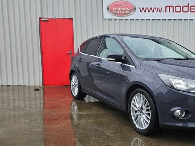 2013 - Ford Focus Manual