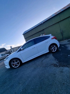 2013 - Ford Focus Manual