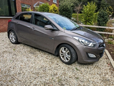 2013 - Hyundai i30 Manual