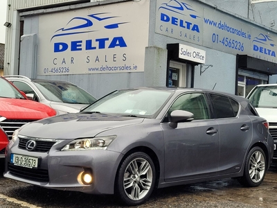 2013 - Lexus CT Automatic