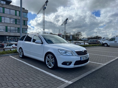 2013 - Skoda Octavia Manual