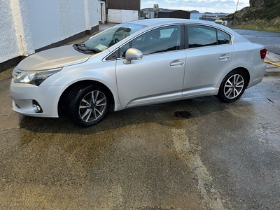 2013 - Toyota Avensis Manual