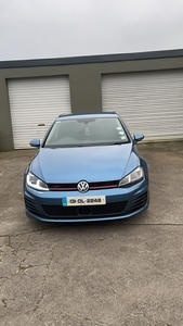 2013 - Volkswagen Golf Manual