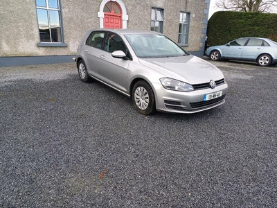 2013 - Volkswagen Golf Manual