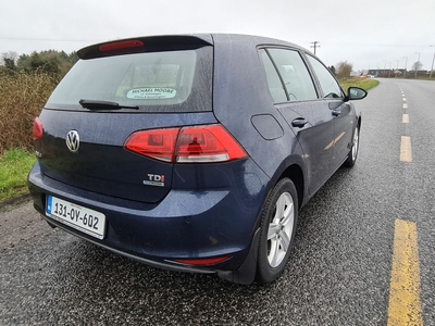 2013 - Volkswagen Golf Manual