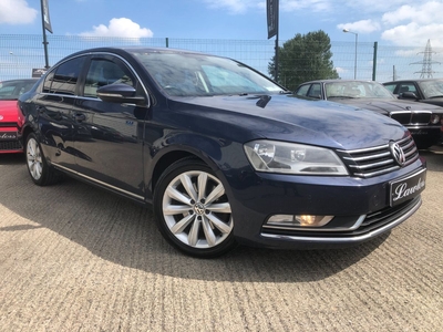 2013 - Volkswagen Passat Manual