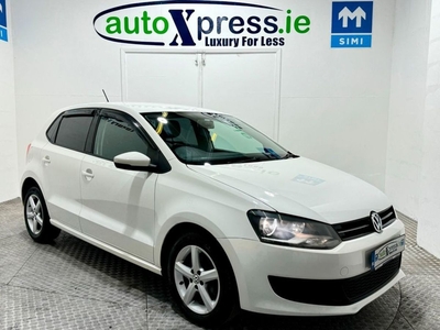 2013 - Volkswagen Polo Automatic