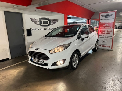 2014 - Ford Fiesta Manual