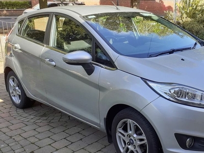 2014 - Ford Fiesta Manual