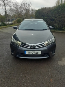 2014 - Toyota Corolla Manual