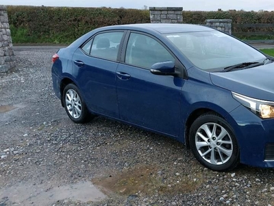 2014 - Toyota Corolla Manual