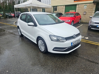 2014 - Volkswagen Polo Automatic