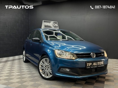 2014 - Volkswagen Polo Automatic