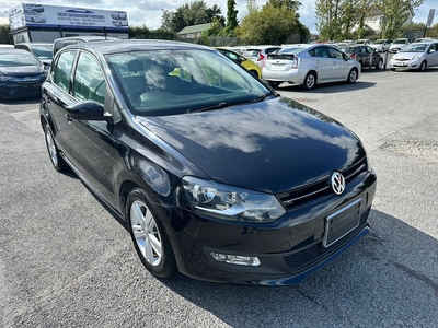 2014 - Volkswagen Polo Automatic