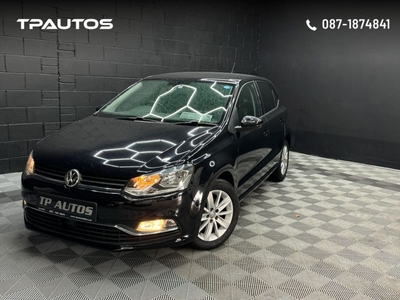 2014 - Volkswagen Polo Automatic