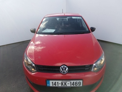 2014 - Volkswagen Polo Manual