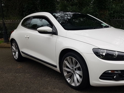 2014 - Volkswagen Scirocco Manual