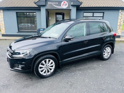 2014 - Volkswagen Tiguan Manual