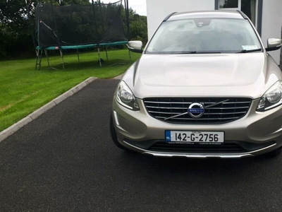 2014 - Volvo XC60 Manual