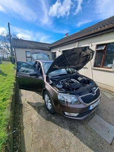 2015 - Skoda Octavia Manual