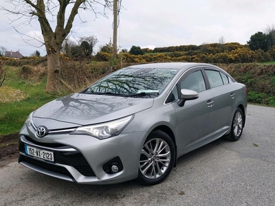 2015 - Toyota Avensis Manual