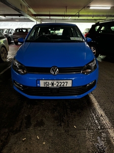 2015 - Volkswagen Polo Manual