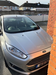 2016 - Ford Fiesta Manual