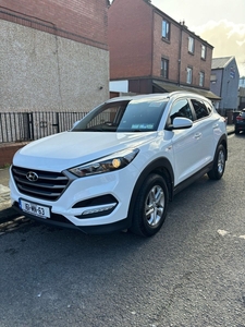 2016 - Hyundai Tucson Manual