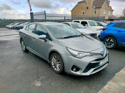 2016 - Toyota Avensis Manual