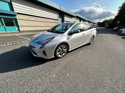 2016 - Toyota Prius Automatic