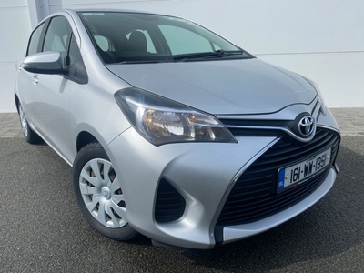 2016 - Toyota Yaris Manual