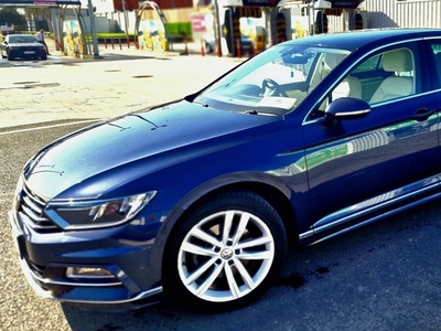 2016 - Volkswagen Passat Manual