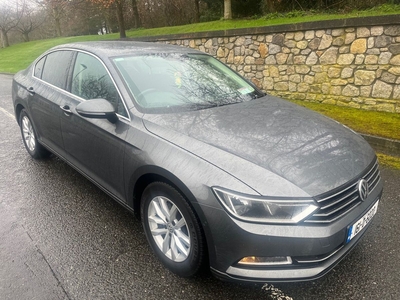 2016 - Volkswagen Passat Manual