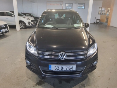 2016 - Volkswagen Tiguan Manual