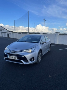 2017 - Toyota Avensis Manual